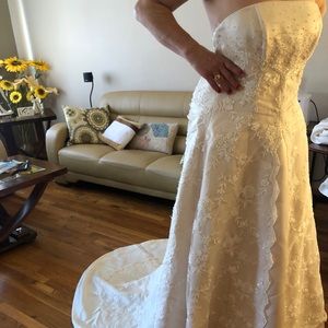 Maggie Sottero Couture wedding dress.